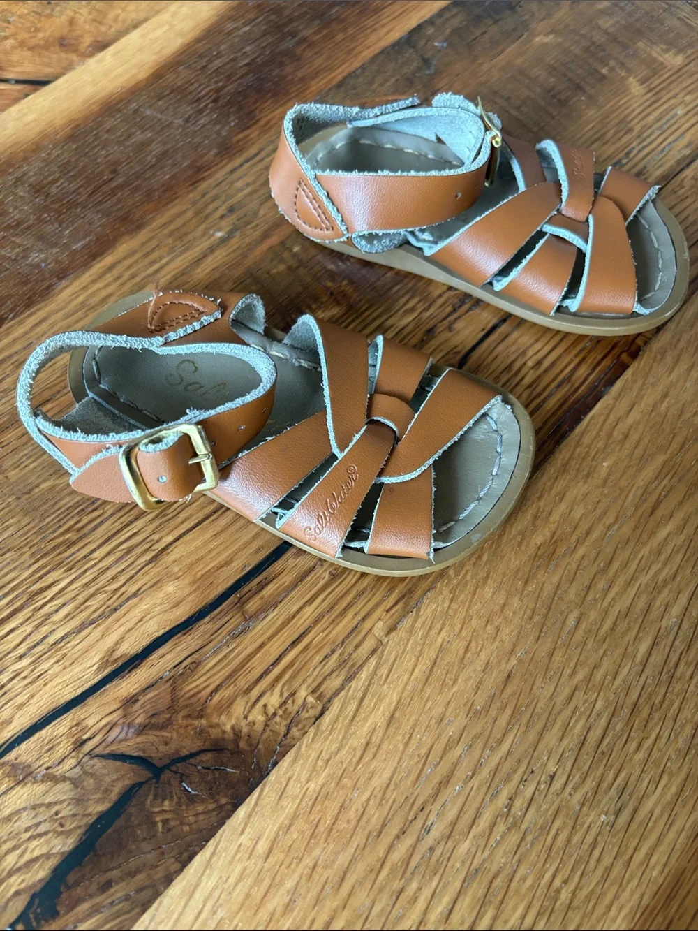 Salt Water Sandals by Hoy questions leave
